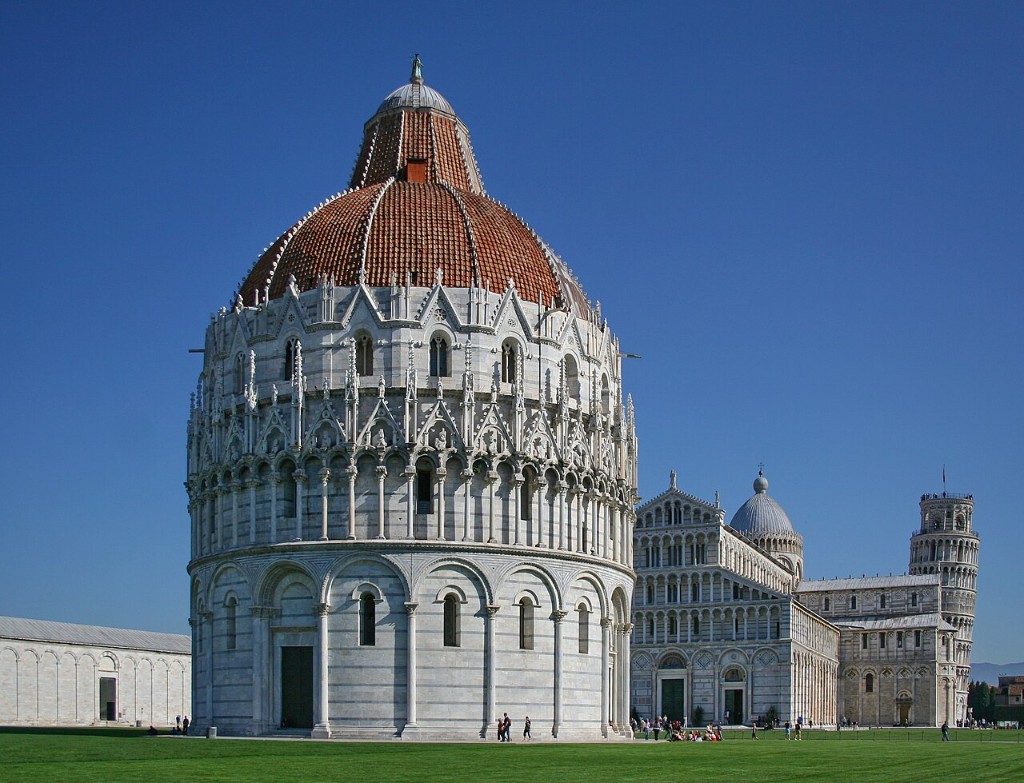 Piazza dei Miracoli: baptistery, Pisa Cathedral, and Leaning Tower on a sunny day